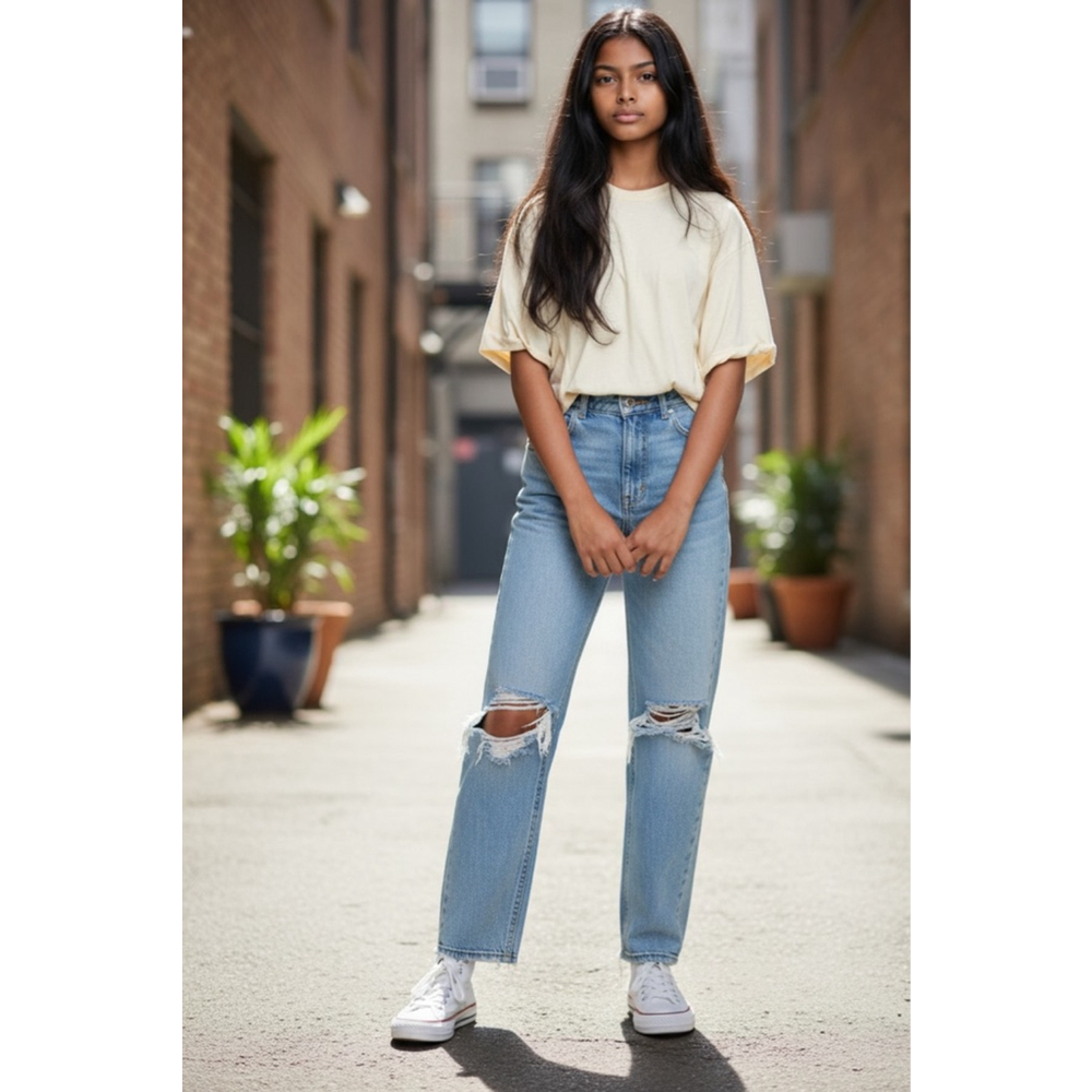 Agolde Los Angeles Distressed 90's Mid-Rise Jeans - Size 26